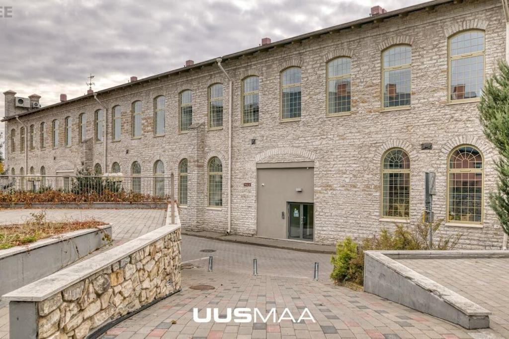 Charming Loft Near Old Town Apartment Талин Екстериор снимка