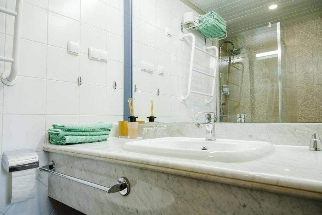 Charming Loft Near Old Town Apartment Талин Екстериор снимка